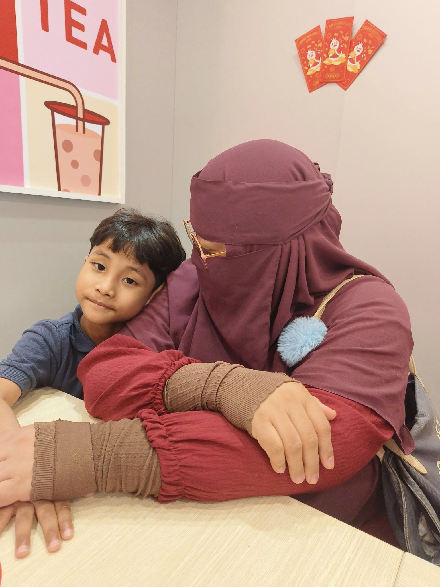 3 Ibu OKU mental bekerja dari rumah menjaga anak-anak sambil menguruskan tugasan online